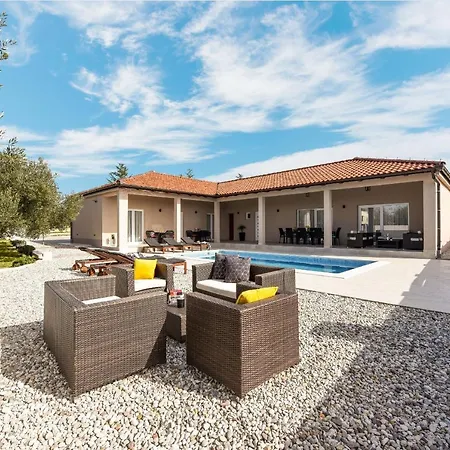 빌라 Casa Kasijan Zadarvillas Debeljak
