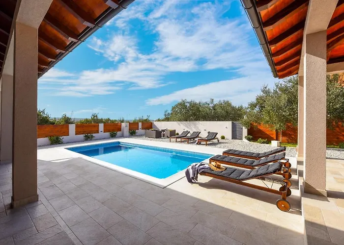 Casa Kasijan Zadarvillas Debeljak