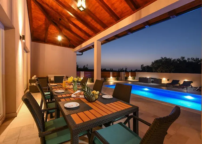 Casa Kasijan Zadarvillas Вилла Debeljak